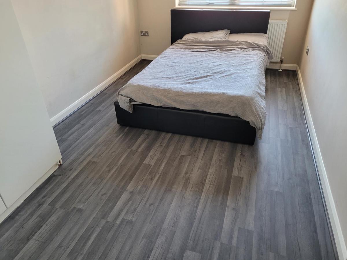 Spacious Modern Flat In Luton Town Centre 외부 사진